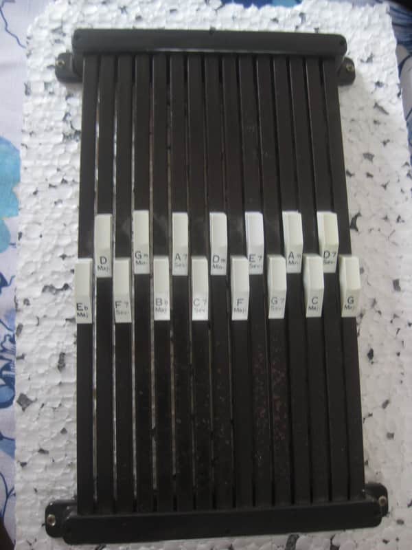Chromaharp Autoharp 15 Chord Bars and Holders Complete image 1