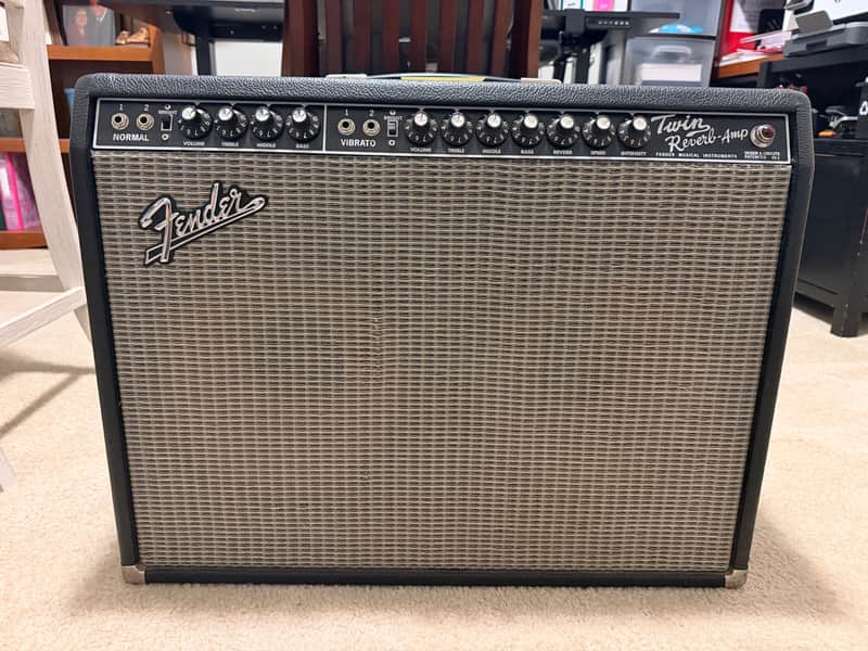 Fender '65 Twin Reverb Reissue 85-Watt 2x12" Guitar Combo 1991 - Present - Black image 1