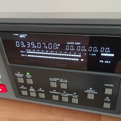Sony PCM-7040 Professional Digital Audio Recorder DAT - Perfect image 7
