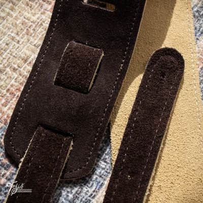 Franklin 2.5" Original Suede Guitar Strap - Honey / Chocolate image 2