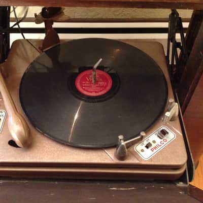 Philco  Model  42-1226 Vintage Console Radio (1942) 📻 Pro Restored •  NYC Area image 13