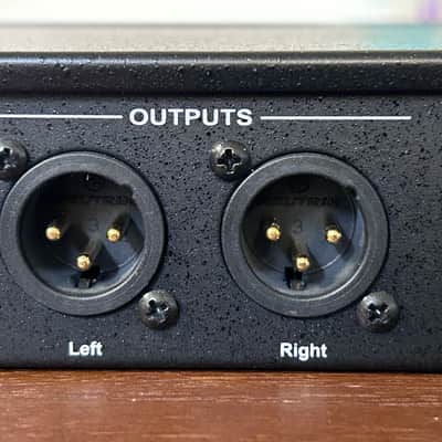 dbx DriveRack PX Powered Speaker Processor w/ RTA Mic, and Original Box - EXCELLENT image 14