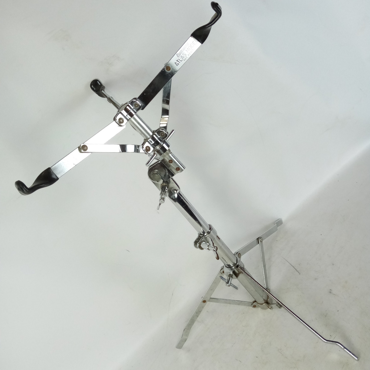 Ludwig#1364"Atlas" Early 70s Snare Drum Stand Chrome Single-Braced Legs Chicago — main photograph