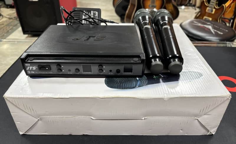 JTS E7DU/2XE7 THD Wireless microphones – Dual handheld - 614-650 MHz image 1