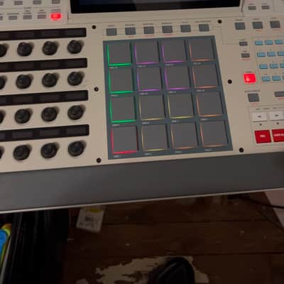 Akai MPC X Special Edition Standalone Sampler / Sequencer 2023 - Present - Grey image 12