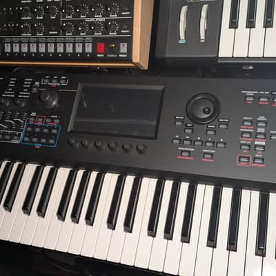 Yamaha MODX M6 61-Key 16-Voice Synthesizer 2025 - Present - Black
