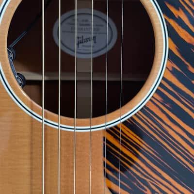 Gibson USA J35 electro acoustic 2017 - Natural, immaculate condition, never used ! image 4