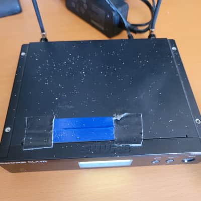 Shure BLX4R H8 Wireless Receiver 518-542 MHz w/ Handheld Mic image 13