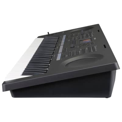 Yamaha PSR-SX620 61-key Arranger Keyboard image 4