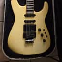 Charvel Model 6 HSS with Rosewood Fretboard 1986 - 1989 - Pearl White