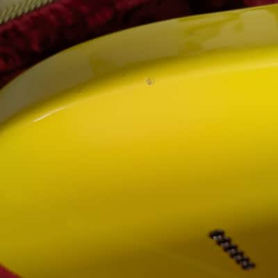 Fender Tom DeLonge Stratocaster Original 2002 - 2003 - Graffiti Yellow image 11