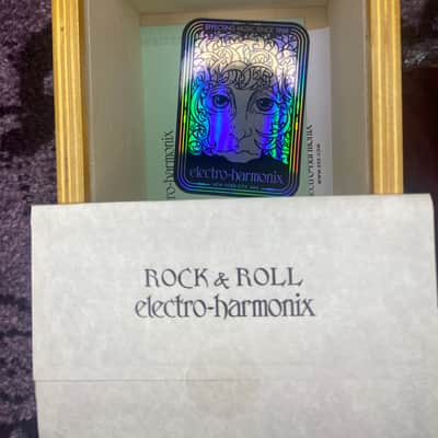 Never used NOS OTA chip Electro-Harmonix Golden Small Stone Phase Shifter 2024 - Gold image 3