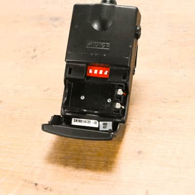 Shure P6HW Wired Bodypack Receiver CG011VQ image 3