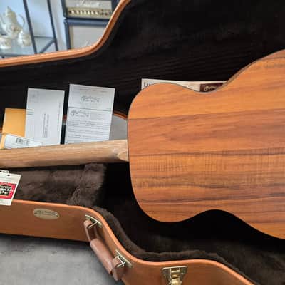 Martin Custom Shop 000-14 Hawaiian X Flame Koa Robert Armstrong Graphic Artwork USA American Auditorium Acoustic Guitar CASE QUEEN TIME CAPSULE Special Limited Edition image 2