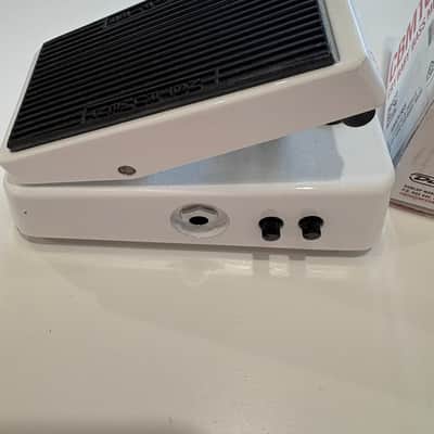 Dunlop CBM105Q Cry Baby Mini Bass Wah 2016 - Present - White image 2