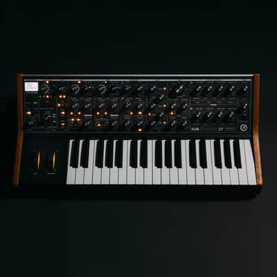 Subsequent 37 37-Key 2-Note Paraphonic Analog Synthesizer