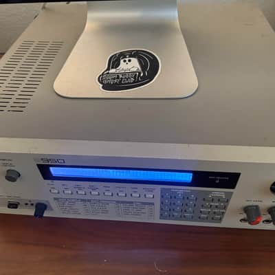 Akai S950 MIDI Digital Sampler 1988 - White image 7