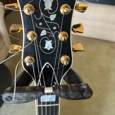Hofner Verythin Classic Early 2000s (2003??) - Cream image 9