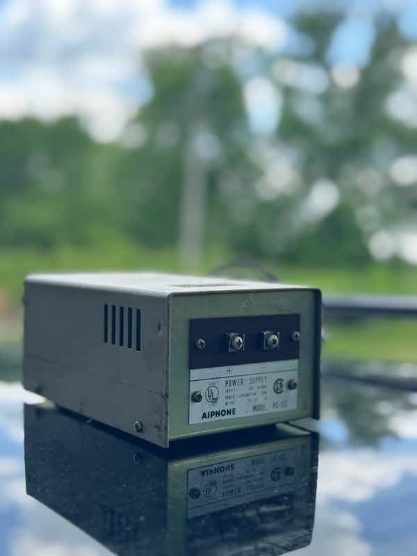 AIPONE PS-12C 12 Volt DC Regulated Power Supply image 1