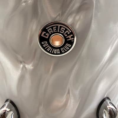 Gretsch Catalina Club Jazz 4-Piece Drum Kit White Satin Flame 18/12/14 + Snare – Floor Model image 13