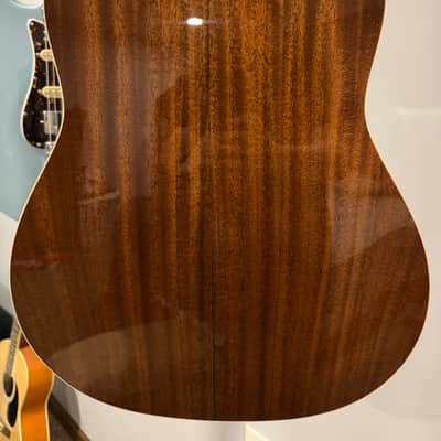 Taylor Gold Label 517e 2025 - Present Natural image 3