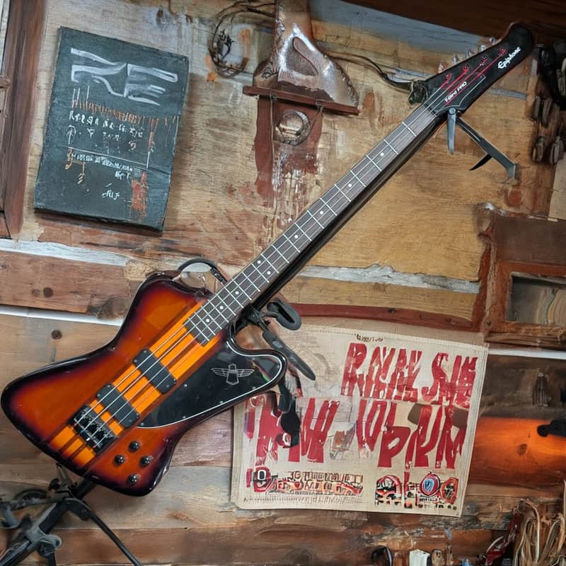 1999 – 2020 Epiphone Thunderbird Pro IV Vintage Sunburst