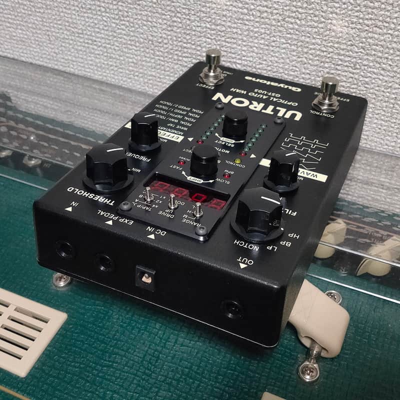 Guyatone GST-U05 Ultron Hybrid Optical Envelope Filter Auto Wah