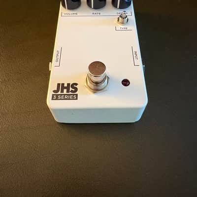 JHS 3 Series Harmonic Trem 2022 - Present - White image 2