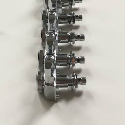 6 LEFTY Genuine Fender LOCKING CHROME Tuners Inline 2pin F Logo L NON Staggered! image 10