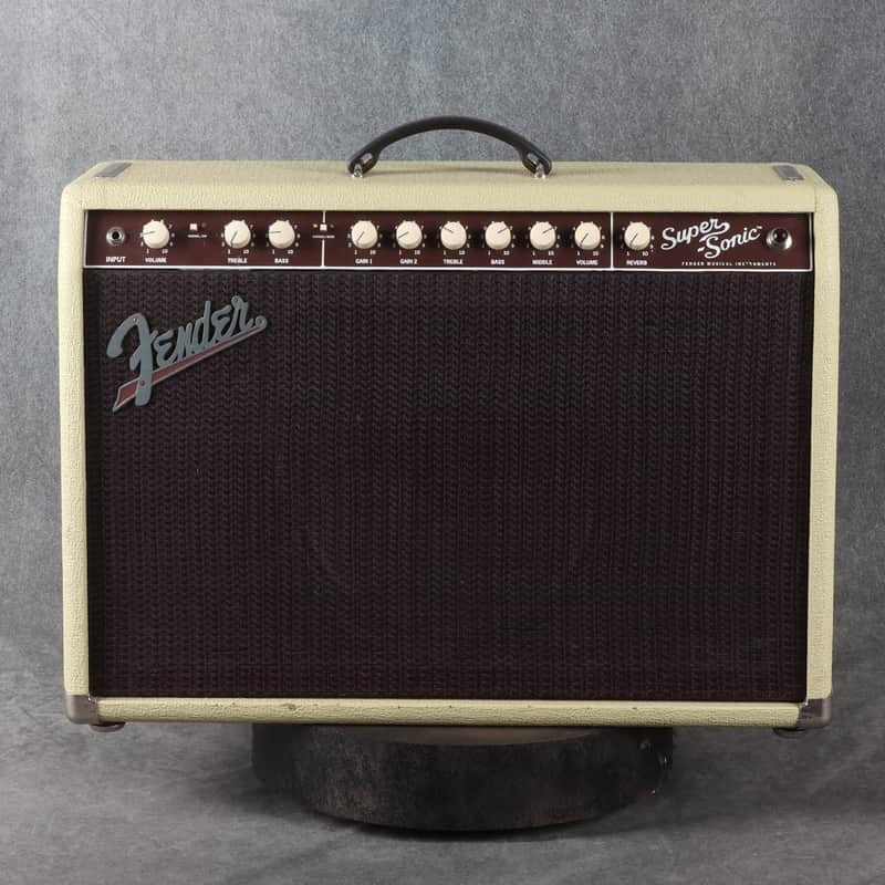Fender Super Sonic 22 1 x 12 Combo Amplifier - Blonde - 2nd Hand image 1