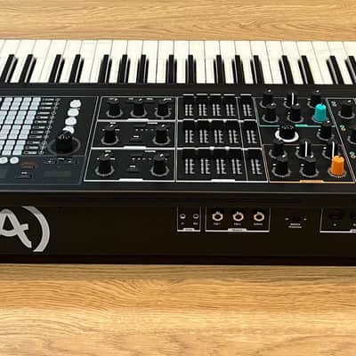 Arturia PolyBrute Noir 61-Key Synthesizer 2023 - Present - Black image 6