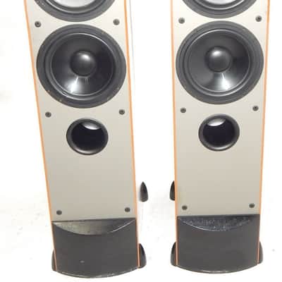 Paradigm Monitor 7 v3 tower speakers image 1