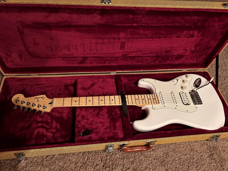 Fender Player Stratocaster HSS with Maple Fretboard 2018  Polar White with case and strap shown in pictures included image 1