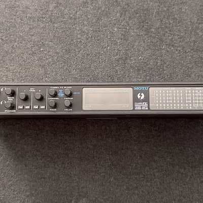 MOTU 828x Thunderbolt / USB 2.0 Audio Interface 2014 - Present - Black image 4