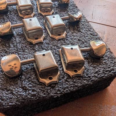 Unbranded Kluson Style No Line 3+3 Tuning Pegs With Bushing And Screws Nickel image 2