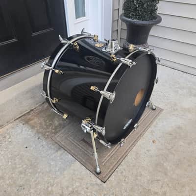 Yamaha 22 inch maple custom bass drum 1990s - Black image 2