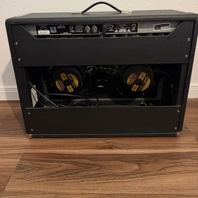 Fender '65 Twin Reverb Reissue 85-Watt 2x12" Guitar Combo 1991 - Present - Black image 3