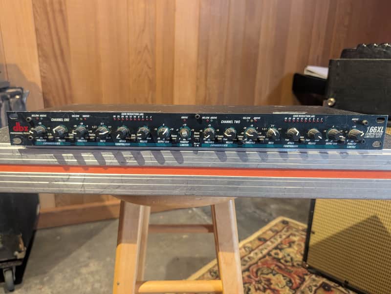 dbx 166XL Stereo Compressor / Limiter / Gate 2000s - Black image 1