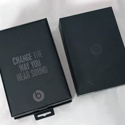 Beats by Dr. Dre Solo 2 Wired B0518 - Sky Blue - In Box image 3