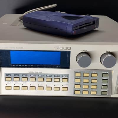 scsi zip drive included Akai S1000 MIDI Stereo Digital Sampler 1988 - White