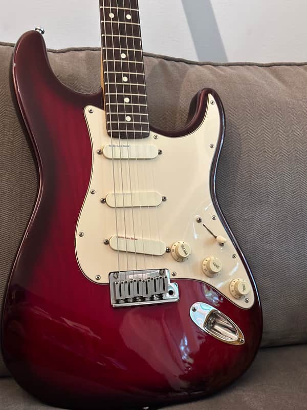 Fender Stratocaster Plus Deluxe 1989-1990 - Crimson Frost Bild 1