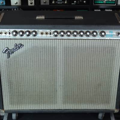 Fender Pro Reverb 2-Channel 70-Watt 2x12" Guitar Combo 1977 - 1980 - Silverface image 2