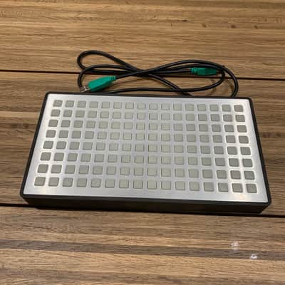 Monome 128 Grid with Pelican 1470 hard case image 2