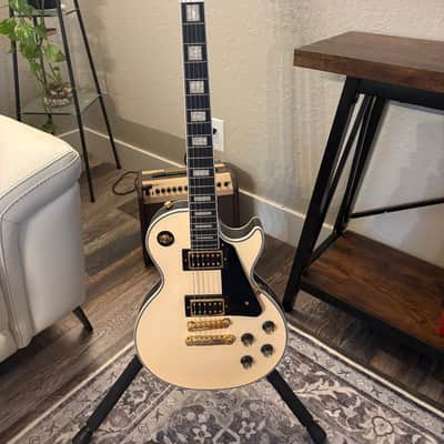 Epiphone Les Paul Custom - Black with 81/85 EMG set and bridge