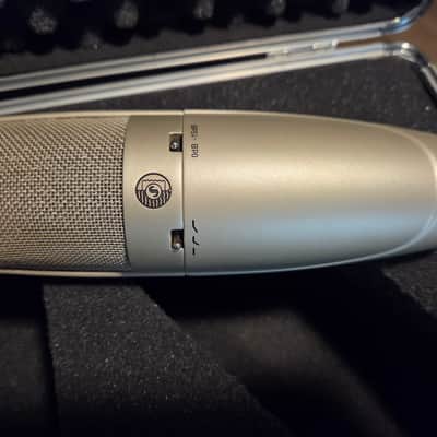 Shure KSM32 / SL Medium Diaphragm Cardioid Condenser Microphone 1998 - Present - Champagne image 7