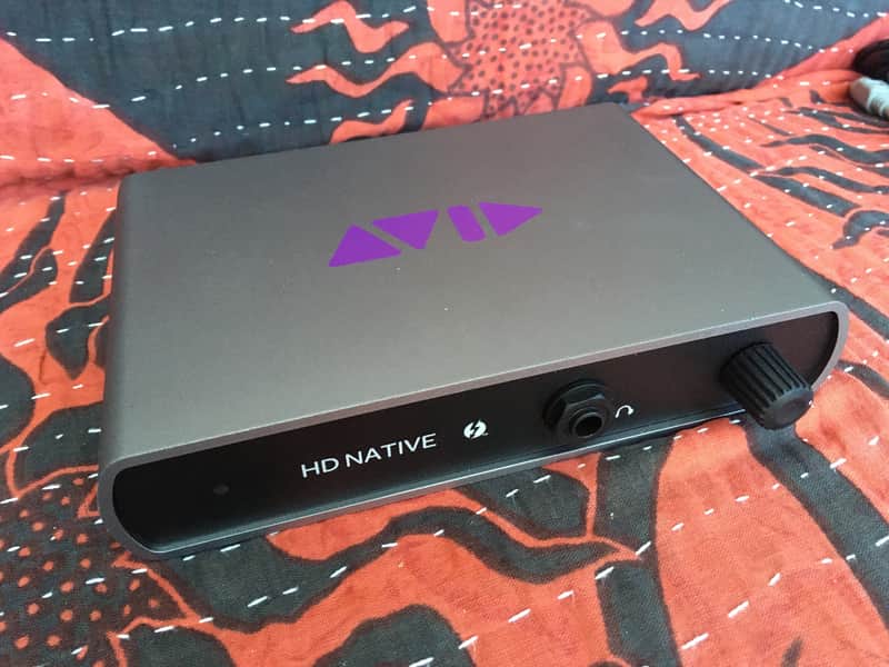 Avid HD Native Thunderbolt ex display/demo image 1