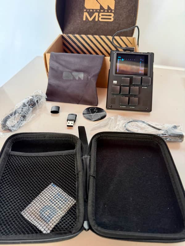 Dirtywave M8 Tracker – Excellent Condition – Original Box Included image 1