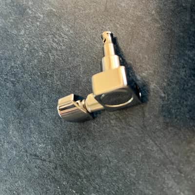 Fender Standard tuners for strat/tele/mustang etc - Chrome image 3