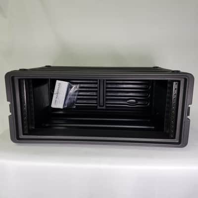 SKB 1SKB-R4S Roto-Molded Shallow 4U Rack Case image 3