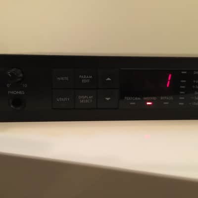 Korg A3 Guitar Multi-Effects Processor with 3 Expansion cards image 3